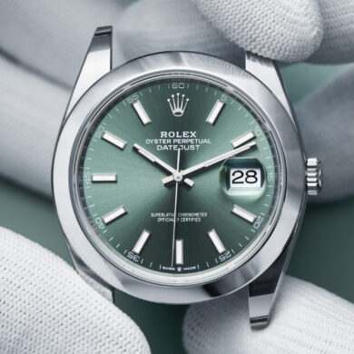 Luxury Rolex watch making process for watch collectors