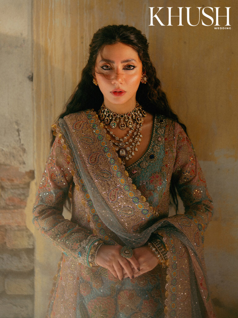 Mahira Khan, lehenga, Rimple & Harpreet, bridal wear, celebrity, Pakistan, super star, bridal couture