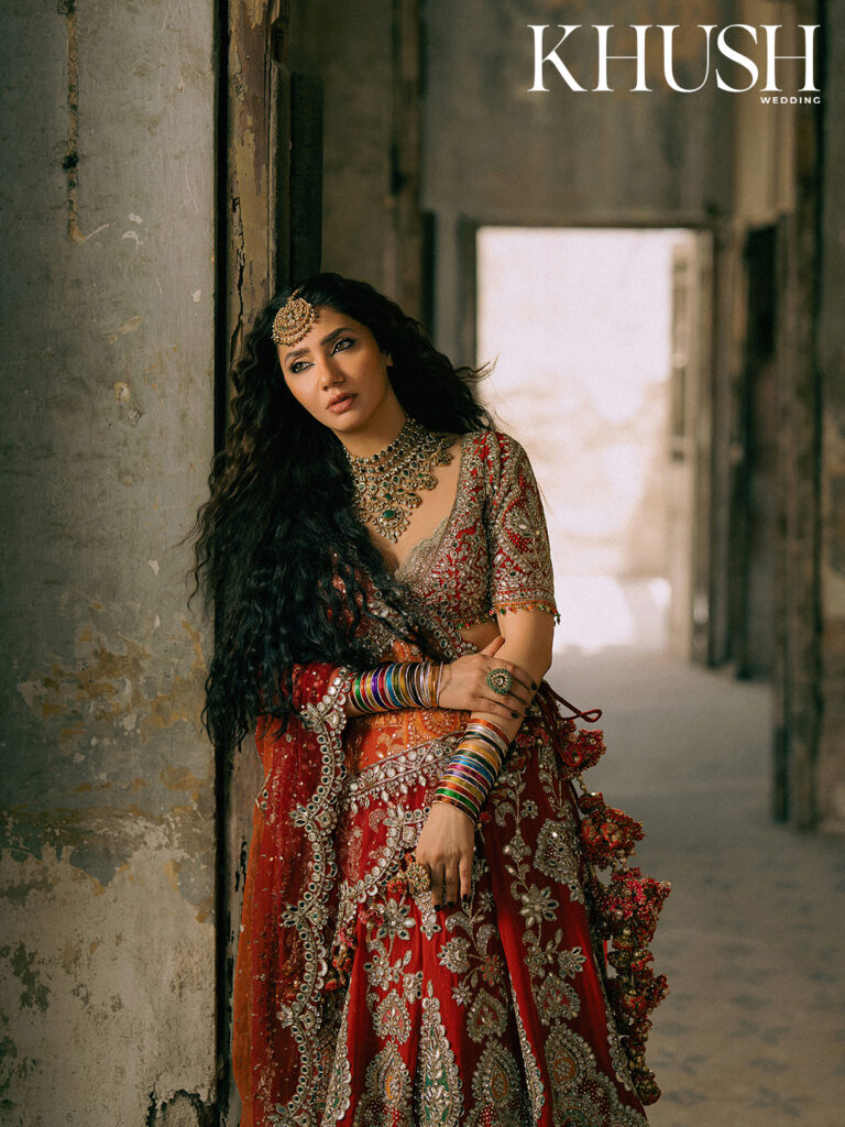 Mahira Khan, lehenga, Rimple & Harpreet, bridal wear, celebrity, Pakistan, super star, bridal couture
