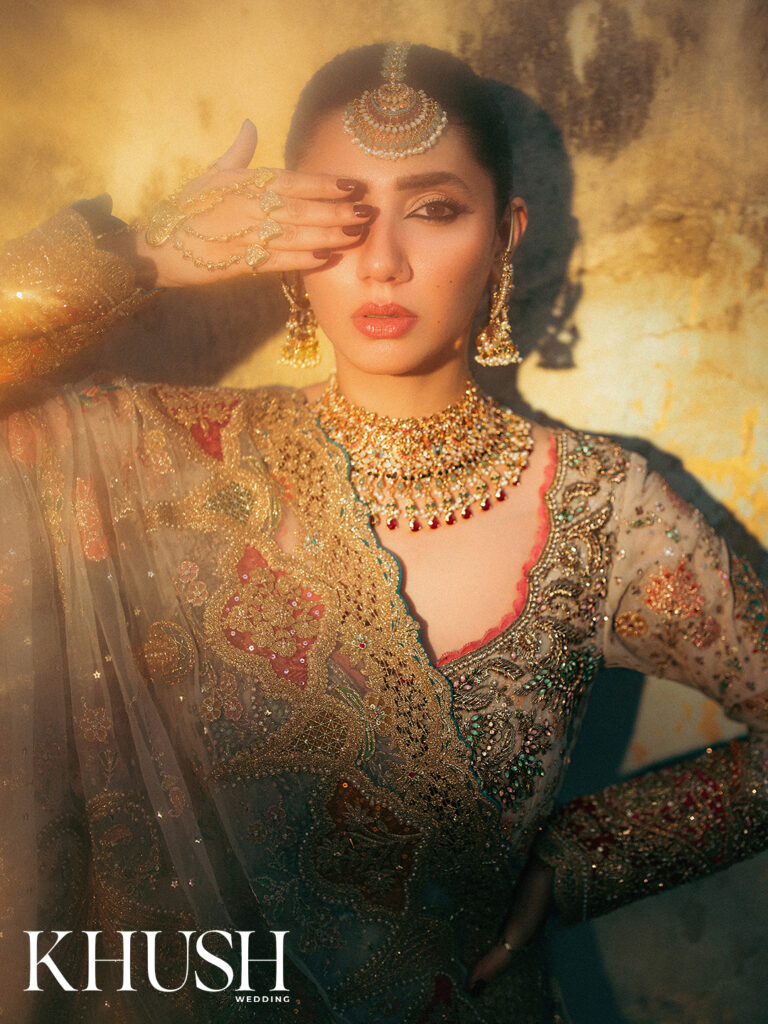 Mahira Khan, lehenga, Rimple & Harpreet, bridal wear, celebrity, Pakistan, super star, bridal couture