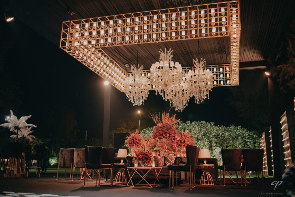 decor, decor ideas, cocktail night decor, cocktail ideas, unique cocktail night decor, flower ideas, wedding decor, pre-wedding decorations