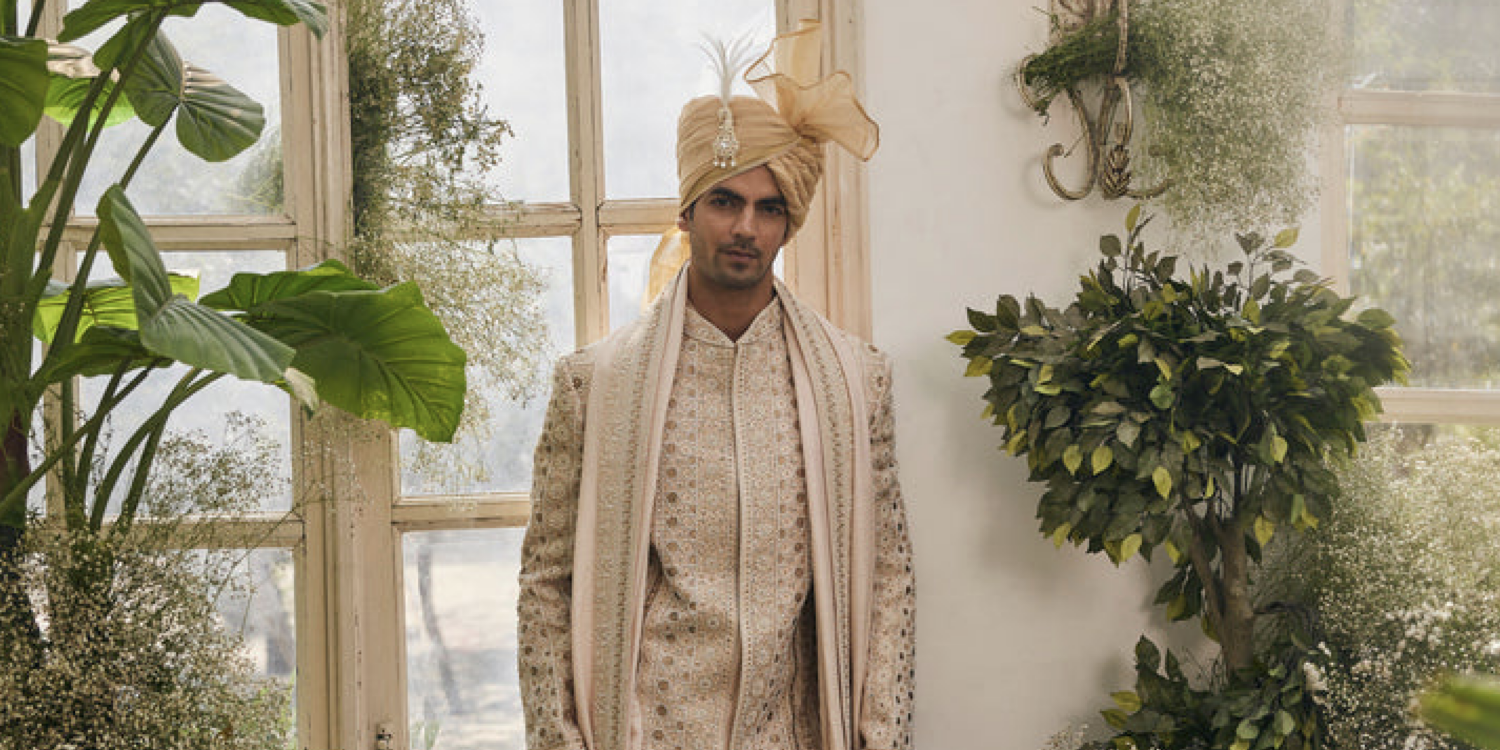 Monga's London, sherwani, wedding, groom
