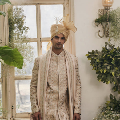 Monga's London, sherwani, wedding, groom