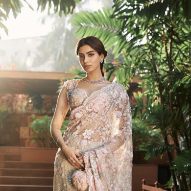 Khushi Kapoor, sunscreen, wedding sunscreen, sari